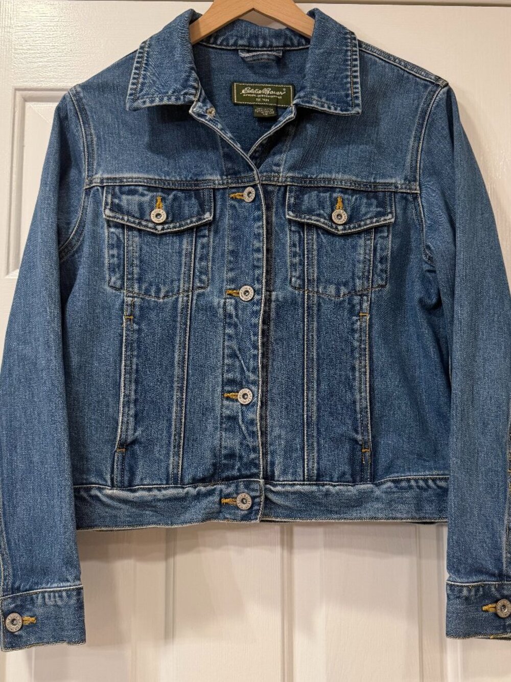 Eddie Bauer Women’s Classic Blue Denim Jean Jacket XS 100% Cotton